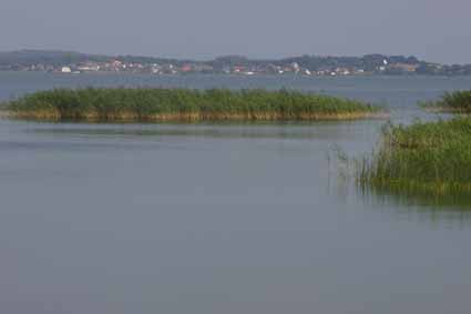 Blick vom Gnitz ber das Achterwasser